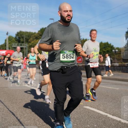 07.09.2025 - BARMER Alsterlauf Yannick Fuchs http://msf.ph/oto/8825362 07.09.2025 09:58:07 Laufen 5852, 5012 meine-sportfotos.de