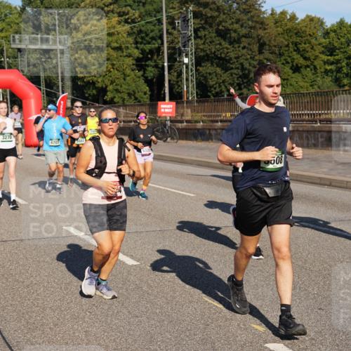 07.09.2025 - BARMER Alsterlauf Yannick Fuchs http://msf.ph/oto/8825395 07.09.2025 09:58:16 Laufen 3865, 3270, 4707, 3082, 6325, 508, 3214 meine-sportfotos.de