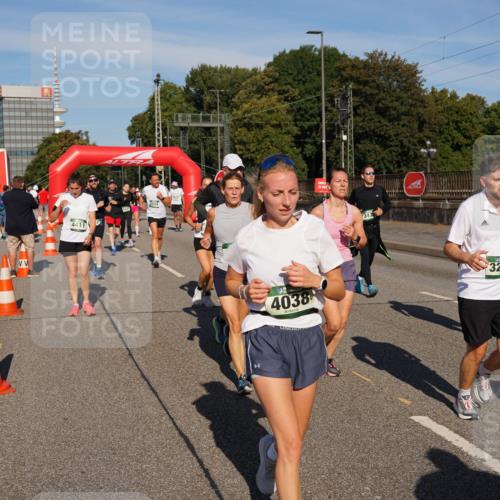 07.09.2025 - BARMER Alsterlauf Yannick Fuchs http://msf.ph/oto/8825419 07.09.2025 09:58:24 Laufen 4411, 4038, 3282 meine-sportfotos.de