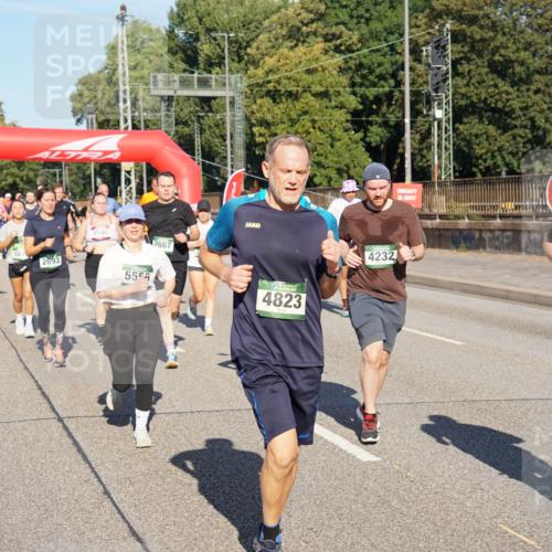 07.09.2025 - BARMER Alsterlauf Yannick Fuchs http://msf.ph/oto/8825434 07.09.2025 09:58:31 Laufen 2693, 5540, 2667, 5555, 4823, 4232, 5181 meine-sportfotos.de
