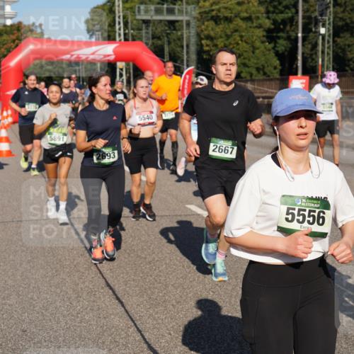 07.09.2025 - BARMER Alsterlauf Yannick Fuchs http://msf.ph/oto/8825439 07.09.2025 09:58:33 Laufen 5891, 2693, 5540, 2774, 2667, 5564, 36, 5556, 36, 2589 meine-sportfotos.de