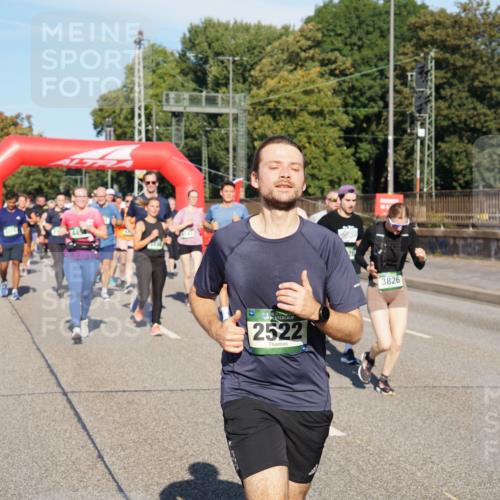 07.09.2025 - BARMER Alsterlauf Yannick Fuchs http://msf.ph/oto/8825453 07.09.2025 09:58:39 Laufen 2522, 3826, 76 meine-sportfotos.de