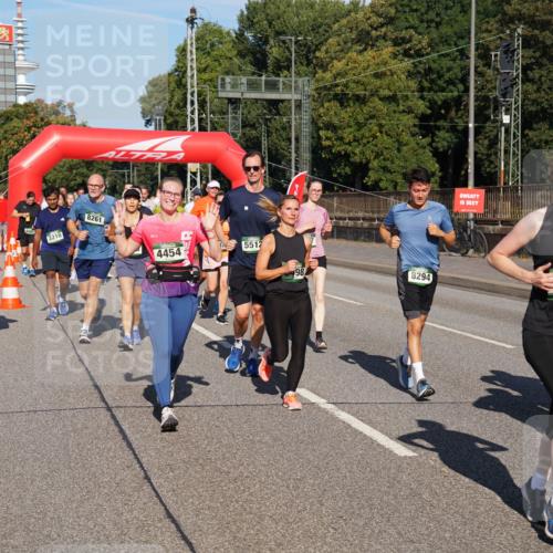07.09.2025 - BARMER Alsterlauf Yannick Fuchs http://msf.ph/oto/8825456 07.09.2025 09:58:40 Laufen 3210, 8261, 4454, 5512, 498, 8294, 312, 15328, 76 meine-sportfotos.de