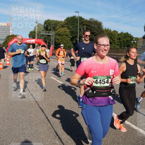 07.09.2025 - BARMER Alsterlauf Yannick Fuchs http://msf.ph/oto/8825468 07.09.2025 09:58:42 Laufen 4266, 707, 36, 4454, 498, 8294 meine-sportfotos.de