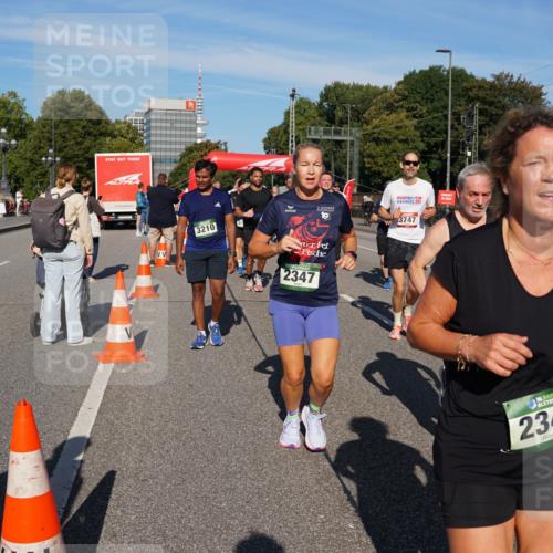 07.09.2025 - BARMER Alsterlauf Yannick Fuchs http://msf.ph/oto/8825487 07.09.2025 09:58:47 Laufen 2011, 3210, 10, 2347, 3747, 36, 2346 meine-sportfotos.de