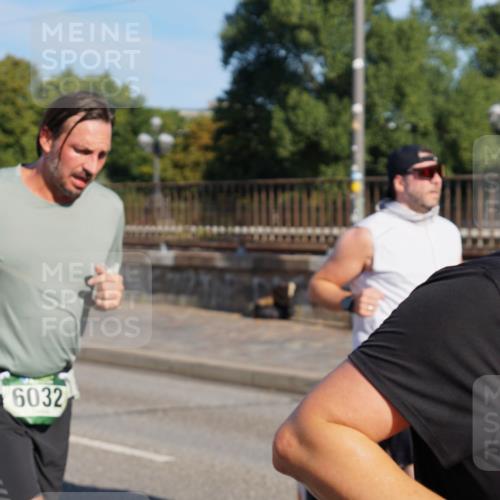 07.09.2025 - BARMER Alsterlauf Yannick Fuchs http://msf.ph/oto/8825496 07.09.2025 09:58:52 Laufen 6032 meine-sportfotos.de
