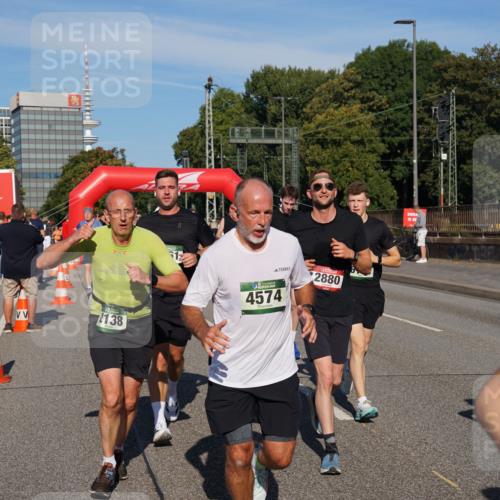 07.09.2025 - BARMER Alsterlauf Yannick Fuchs http://msf.ph/oto/8825500 07.09.2025 09:58:54 Laufen 2138, 1, 4574, 2880 meine-sportfotos.de