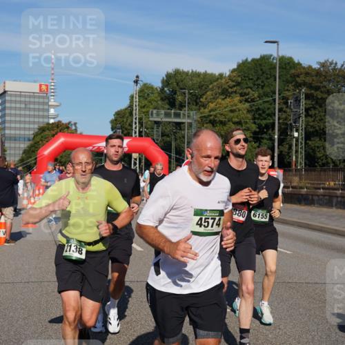 07.09.2025 - BARMER Alsterlauf Yannick Fuchs http://msf.ph/oto/8825502 07.09.2025 09:58:54 Laufen 2138, 880, 6155, 4574 meine-sportfotos.de