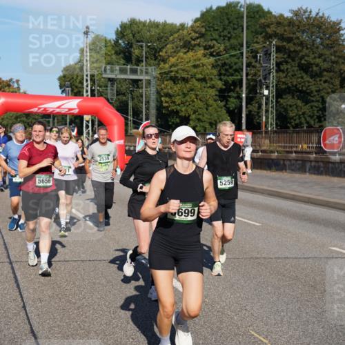 07.09.2025 - BARMER Alsterlauf Yannick Fuchs http://msf.ph/oto/8825514 07.09.2025 09:58:57 Laufen 5656, 2539, 699, 5259 meine-sportfotos.de