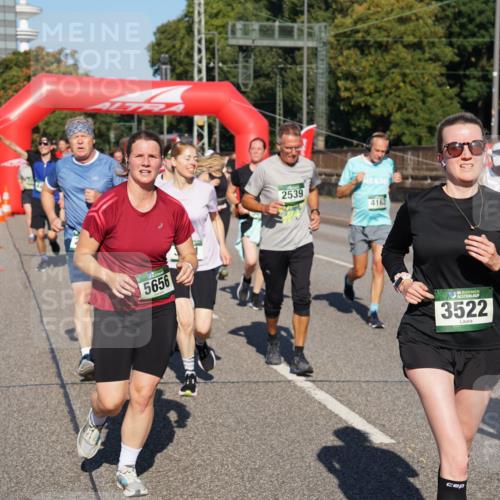 07.09.2025 - BARMER Alsterlauf Yannick Fuchs http://msf.ph/oto/8825517 07.09.2025 09:58:58 Laufen 5656, 2539, 4163, 36, 3522, 4106 meine-sportfotos.de