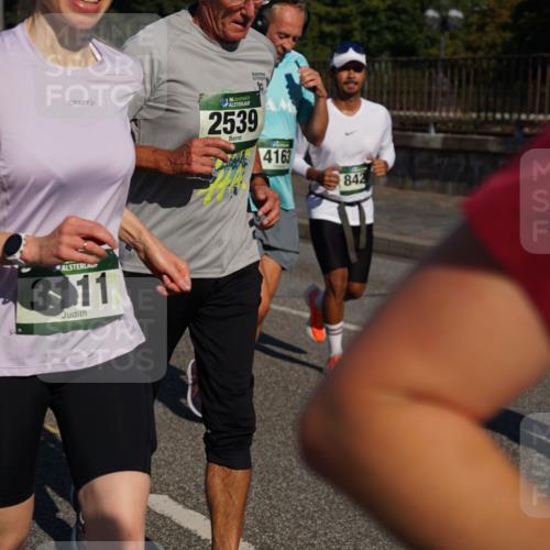 07.09.2025 - BARMER Alsterlauf Yannick Fuchs http://msf.ph/oto/8825524 07.09.2025 09:59:00 Laufen 3, 09, 36, 2539, 10, 4163, 842, 3111 meine-sportfotos.de