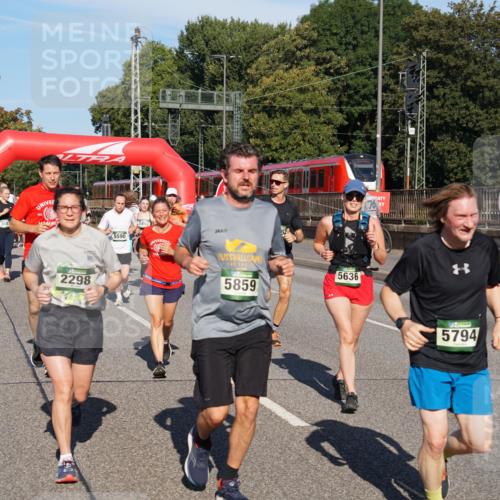 07.09.2025 - BARMER Alsterlauf Yannick Fuchs http://msf.ph/oto/8825536 07.09.2025 09:59:04 Laufen 5590, 5810, 2298, 5859, 5636, 5794 meine-sportfotos.de