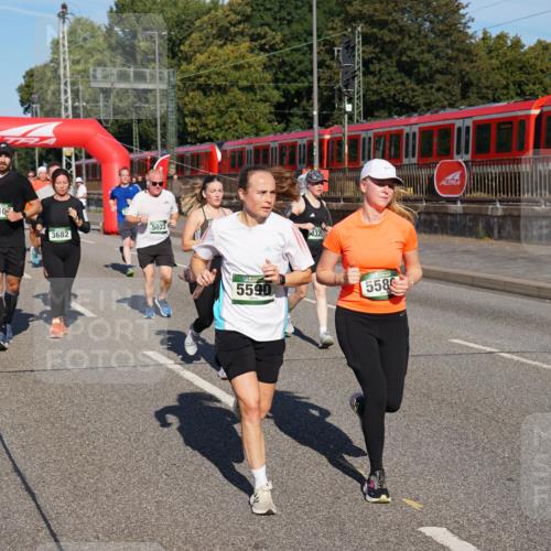 07.09.2025 - BARMER Alsterlauf Yannick Fuchs http://msf.ph/oto/8825552 07.09.2025 09:59:08 Laufen 3683, 310, 5022, 3682, 5590, 432, 5586 meine-sportfotos.de