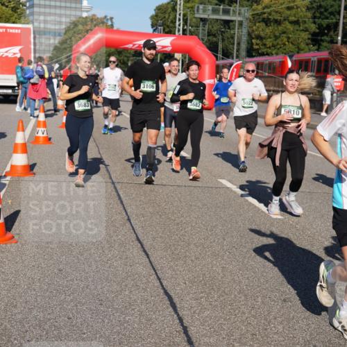 07.09.2025 - BARMER Alsterlauf Yannick Fuchs http://msf.ph/oto/8825553 07.09.2025 09:59:08 Laufen 3683, 3106, 4562, 5022, 3682, 32, 10, 5590 meine-sportfotos.de