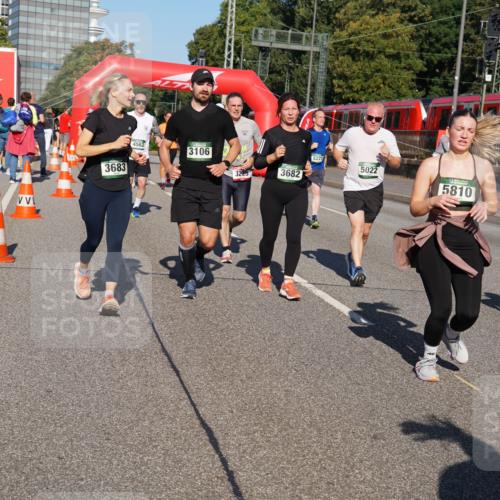 07.09.2025 - BARMER Alsterlauf Yannick Fuchs http://msf.ph/oto/8825557 07.09.2025 09:59:09 Laufen 3683, 4562, 3106, 3225, 5221, 5022, 3682, 5810, 432 meine-sportfotos.de