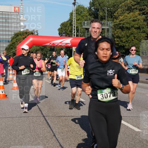 07.09.2025 - BARMER Alsterlauf Yannick Fuchs http://msf.ph/oto/8825582 07.09.2025 09:59:29 Laufen 8216, 4643, 417, 3240, 526, 3433, 43, 3073, 3773 meine-sportfotos.de
