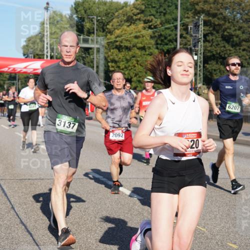 07.09.2025 - BARMER Alsterlauf Yannick Fuchs http://msf.ph/oto/8825602 07.09.2025 09:59:38 Laufen 6041, 3137, 2092, 36, 20, 6207 meine-sportfotos.de