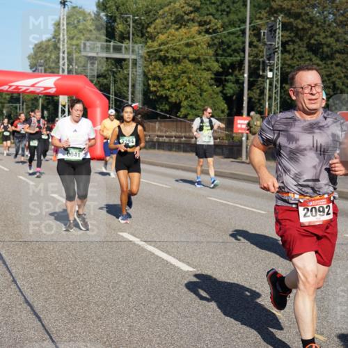 07.09.2025 - BARMER Alsterlauf Yannick Fuchs http://msf.ph/oto/8825607 07.09.2025 09:59:39 Laufen 6041, 2294, 2092 meine-sportfotos.de