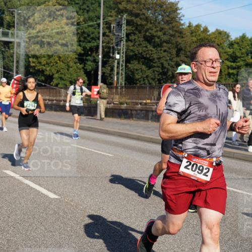 07.09.2025 - BARMER Alsterlauf Yannick Fuchs http://msf.ph/oto/8825610 07.09.2025 09:59:39 Laufen 6041, 2294, 36, 2092 meine-sportfotos.de