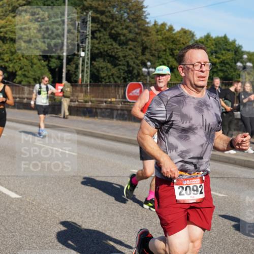 07.09.2025 - BARMER Alsterlauf Yannick Fuchs http://msf.ph/oto/8825611 07.09.2025 09:59:40 Laufen 6041, 220, 36, 2092 meine-sportfotos.de