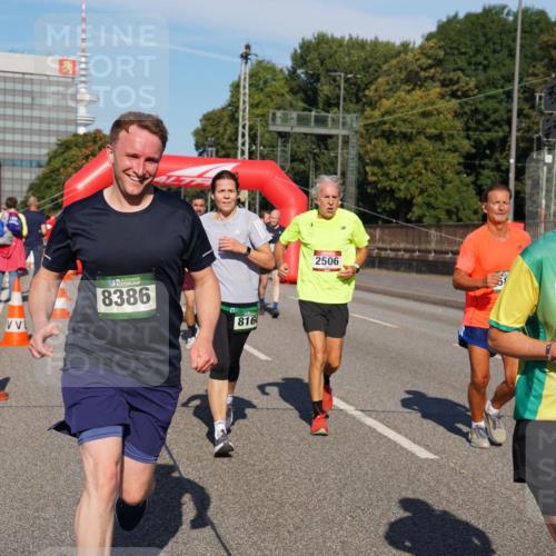 07.09.2025 - BARMER Alsterlauf Yannick Fuchs http://msf.ph/oto/8825670 07.09.2025 09:59:57 Laufen 136, 8386, 816, 2506, 07 meine-sportfotos.de