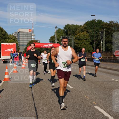 07.09.2025 - BARMER Alsterlauf Yannick Fuchs http://msf.ph/oto/8825680 07.09.2025 10:00:01 Laufen 6280, 2370, 5695, 57 meine-sportfotos.de