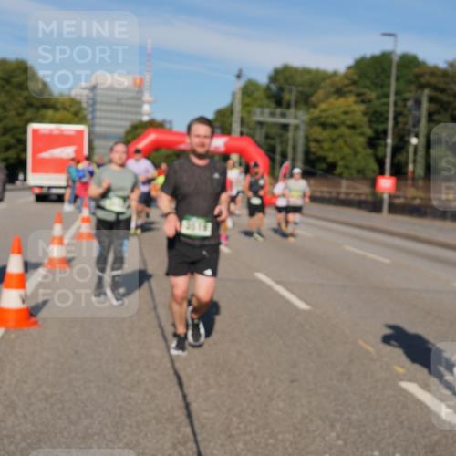 07.09.2025 - BARMER Alsterlauf Yannick Fuchs http://msf.ph/oto/8825704 07.09.2025 10:00:06 Laufen 3519 meine-sportfotos.de