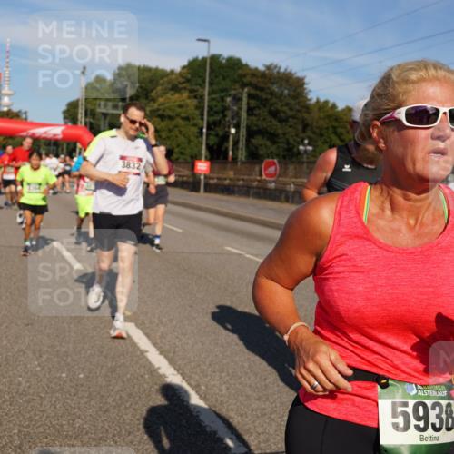07.09.2025 - BARMER Alsterlauf Yannick Fuchs http://msf.ph/oto/8825722 07.09.2025 10:00:11 Laufen 3832, 36, 5938 meine-sportfotos.de