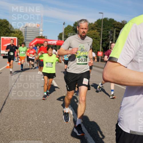 07.09.2025 - BARMER Alsterlauf Yannick Fuchs http://msf.ph/oto/8825727 07.09.2025 10:00:13 Laufen 2364, 5039, 38 meine-sportfotos.de