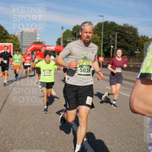 07.09.2025 - BARMER Alsterlauf Yannick Fuchs http://msf.ph/oto/8825728 07.09.2025 10:00:13 Laufen 5039, 2364 meine-sportfotos.de
