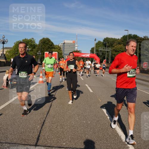 07.09.2025 - BARMER Alsterlauf Yannick Fuchs http://msf.ph/oto/8825738 07.09.2025 10:00:15 Laufen 3233, 5236, 3104, 4822, 5 meine-sportfotos.de