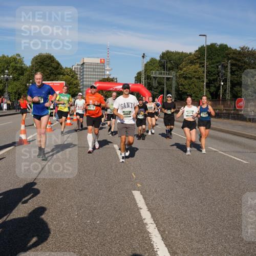 07.09.2025 - BARMER Alsterlauf Yannick Fuchs http://msf.ph/oto/8825753 07.09.2025 10:00:18 Laufen 2118, 4868, 5554, 4074, 3352 meine-sportfotos.de