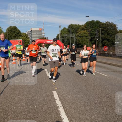 07.09.2025 - BARMER Alsterlauf Yannick Fuchs http://msf.ph/oto/8825755 07.09.2025 10:00:18 Laufen 2112, 333, 2118, 4905, 162791, 4868, 4074, 3352 meine-sportfotos.de