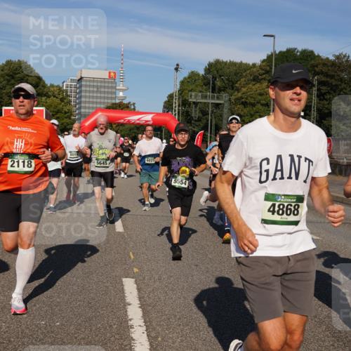 07.09.2025 - BARMER Alsterlauf Yannick Fuchs http://msf.ph/oto/8825764 07.09.2025 10:00:20 Laufen 8019, 2118, 4074, 335, 5645, 6031, 5554, 4868 meine-sportfotos.de
