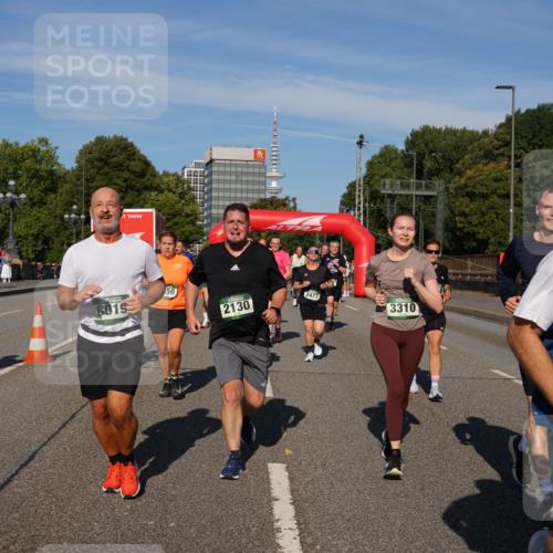 07.09.2025 - BARMER Alsterlauf Yannick Fuchs http://msf.ph/oto/8825776 07.09.2025 10:00:23 Laufen 8019, 59, 2130, 2477, 3310, 6031 meine-sportfotos.de