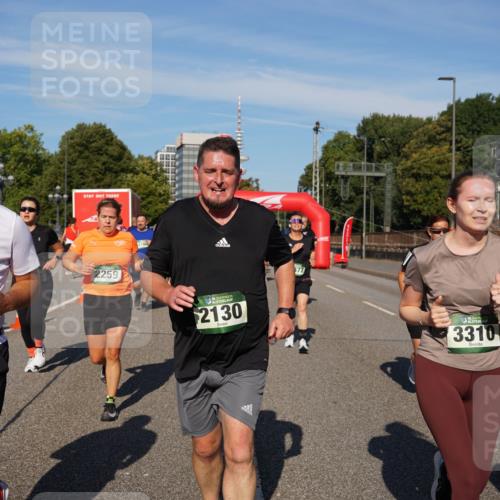 07.09.2025 - BARMER Alsterlauf Yannick Fuchs http://msf.ph/oto/8825780 07.09.2025 10:00:24 Laufen 8019, 2259, 4766, 36, 2130, 3310 meine-sportfotos.de