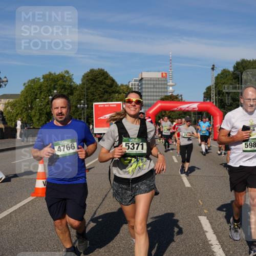 07.09.2025 - BARMER Alsterlauf Yannick Fuchs http://msf.ph/oto/8825786 07.09.2025 10:00:28 Laufen 4766, 5371, 28, 5984, 3027, 10, 946 meine-sportfotos.de