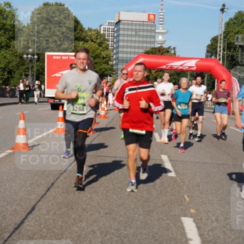 07.09.2025 - BARMER Alsterlauf Yannick Fuchs http://msf.ph/oto/8825795 07.09.2025 10:00:32 Laufen 447, 3288, 3764 meine-sportfotos.de