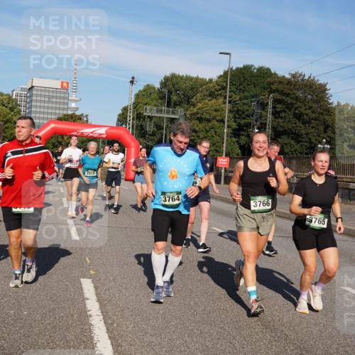 07.09.2025 - BARMER Alsterlauf Yannick Fuchs http://msf.ph/oto/8825796 07.09.2025 10:00:32 Laufen 3288, 2515, 3764, 3766, 3765 meine-sportfotos.de