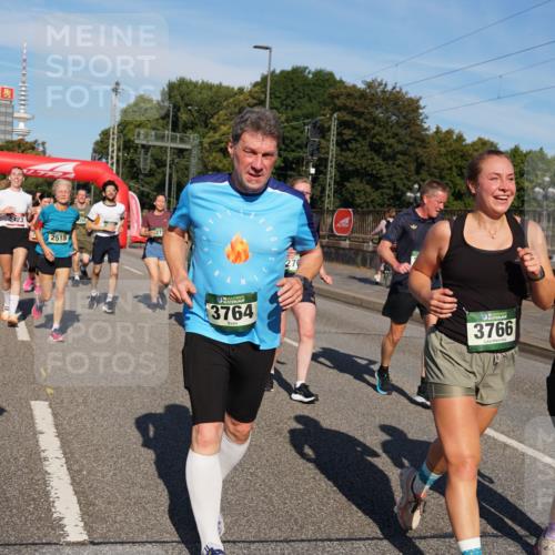 07.09.2025 - BARMER Alsterlauf Yannick Fuchs http://msf.ph/oto/8825802 07.09.2025 10:00:33 Laufen 2515, 27, 3764, 270, 3766, 3765 meine-sportfotos.de
