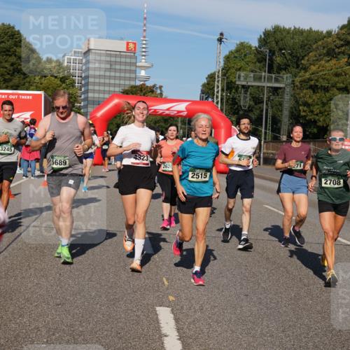 07.09.2025 - BARMER Alsterlauf Yannick Fuchs http://msf.ph/oto/8825803 07.09.2025 10:00:34 Laufen 3245, 4323, 271, 5689, 2620, 2515, 2708 meine-sportfotos.de