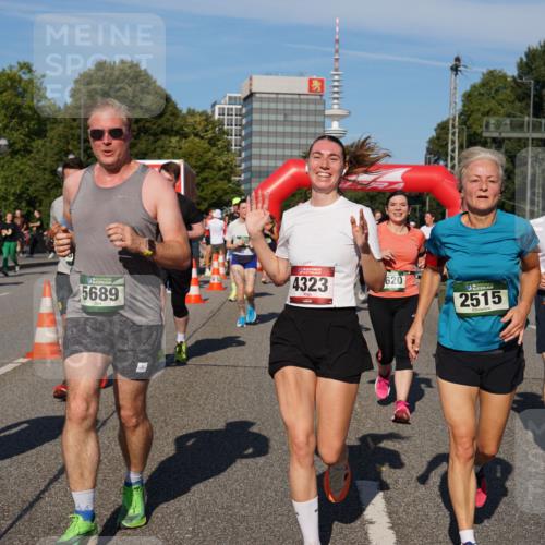 07.09.2025 - BARMER Alsterlauf Yannick Fuchs http://msf.ph/oto/8825812 07.09.2025 10:00:35 Laufen 5689, 4323, 620, 2515 meine-sportfotos.de