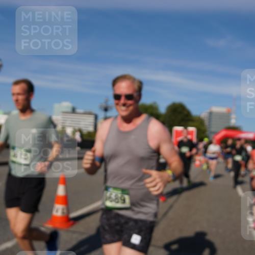 07.09.2025 - BARMER Alsterlauf Yannick Fuchs http://msf.ph/oto/8825815 07.09.2025 10:00:36 Laufen 1689 meine-sportfotos.de