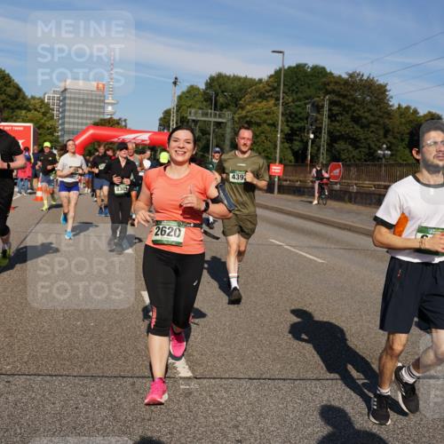 07.09.2025 - BARMER Alsterlauf Yannick Fuchs http://msf.ph/oto/8825818 07.09.2025 10:00:37 Laufen 3245, 3281, 8301, 2620, 4392 meine-sportfotos.de