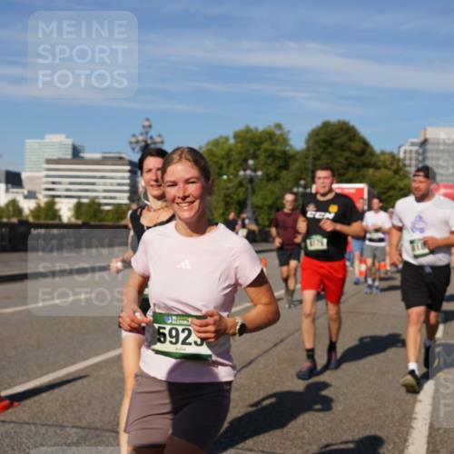 07.09.2025 - BARMER Alsterlauf Yannick Fuchs http://msf.ph/oto/8825857 07.09.2025 10:00:50 Laufen 5925 meine-sportfotos.de