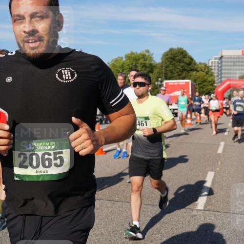 07.09.2025 - BARMER Alsterlauf Yannick Fuchs http://msf.ph/oto/8825865 07.09.2025 10:00:53 Laufen 35, 2065, 461 meine-sportfotos.de