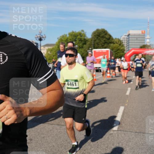 07.09.2025 - BARMER Alsterlauf Yannick Fuchs http://msf.ph/oto/8825866 07.09.2025 10:00:53 Laufen 1036, 2065, 4461, 300 meine-sportfotos.de