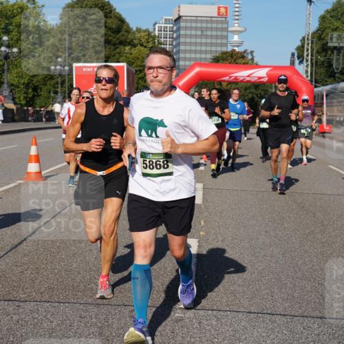 07.09.2025 - BARMER Alsterlauf Yannick Fuchs http://msf.ph/oto/8825891 07.09.2025 10:01:02 Laufen 5868, 2436, 8288 meine-sportfotos.de
