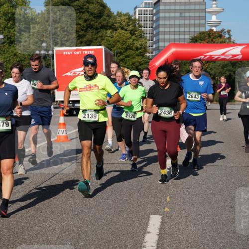 07.09.2025 - BARMER Alsterlauf Yannick Fuchs http://msf.ph/oto/8825894 07.09.2025 10:01:04 Laufen 5379, 46, 2139, 2120, 2436, 2643 meine-sportfotos.de