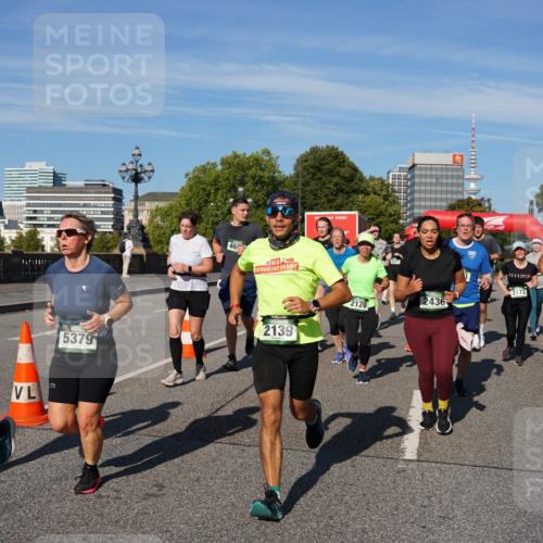 07.09.2025 - BARMER Alsterlauf Yannick Fuchs http://msf.ph/oto/8825904 07.09.2025 10:01:06 Laufen 46, 5379, 2139, 2436, 2120, 3, 5815, 3173 meine-sportfotos.de